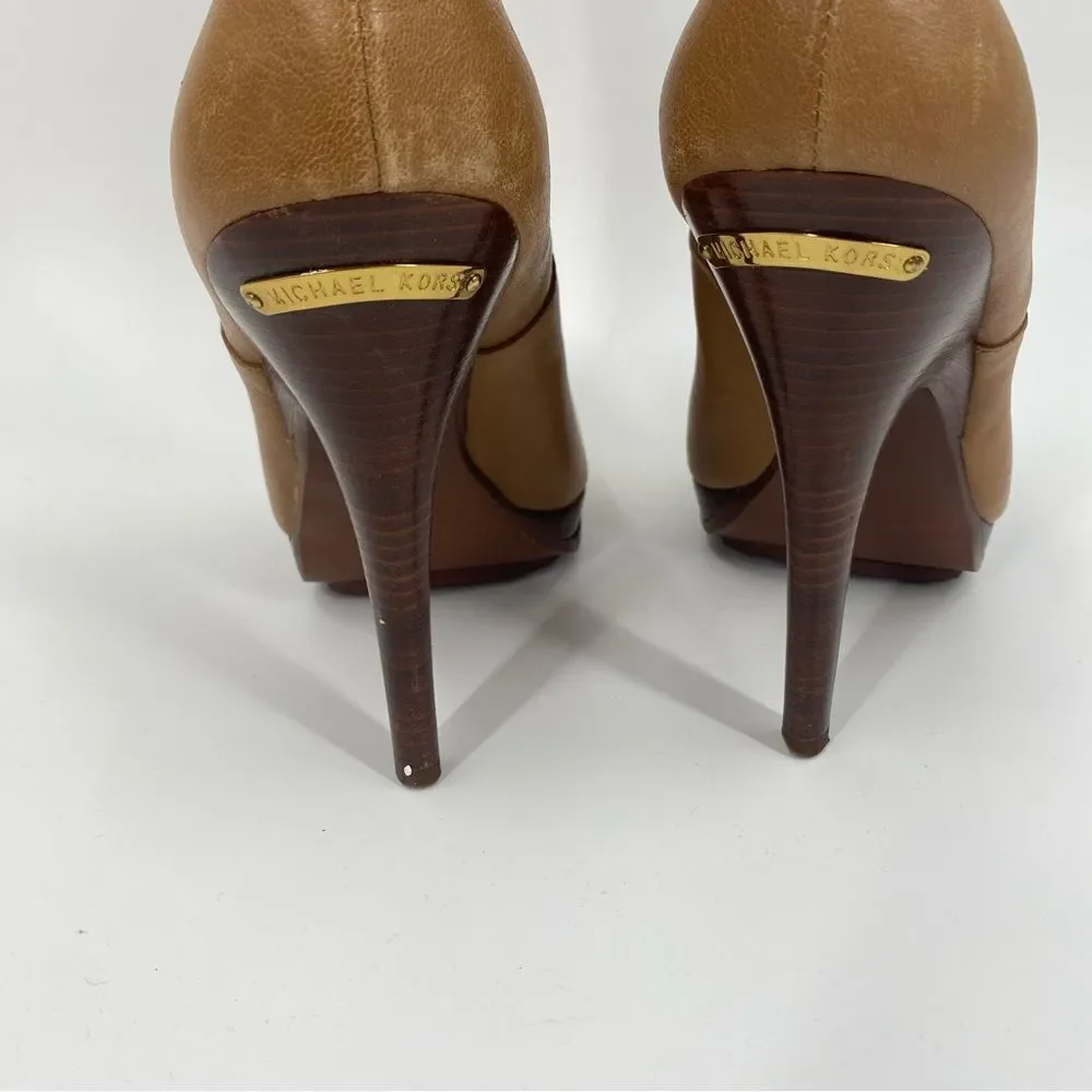 Michael Kors Tan Heeled Boots with Slouchy Detail size 8